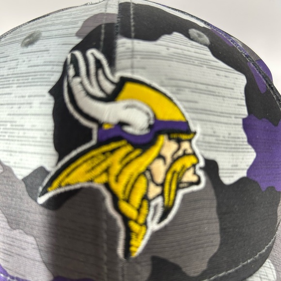 Minnesota Vikings ball cap camo stretch medium/large - Picture 2 of 6